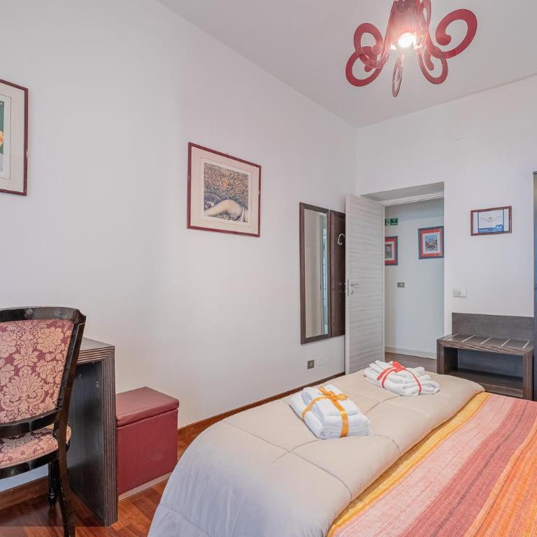 Bed and Breakfast Impruneta28 - Camera Matrimoniale con Bagno Privato Esterno - 7