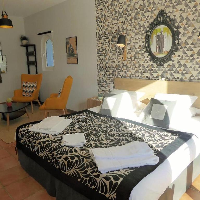 Mas Picton chambres d'hôtes piscine jardin 10 min à pied de la mer - Chambre Double Deluxe - 1