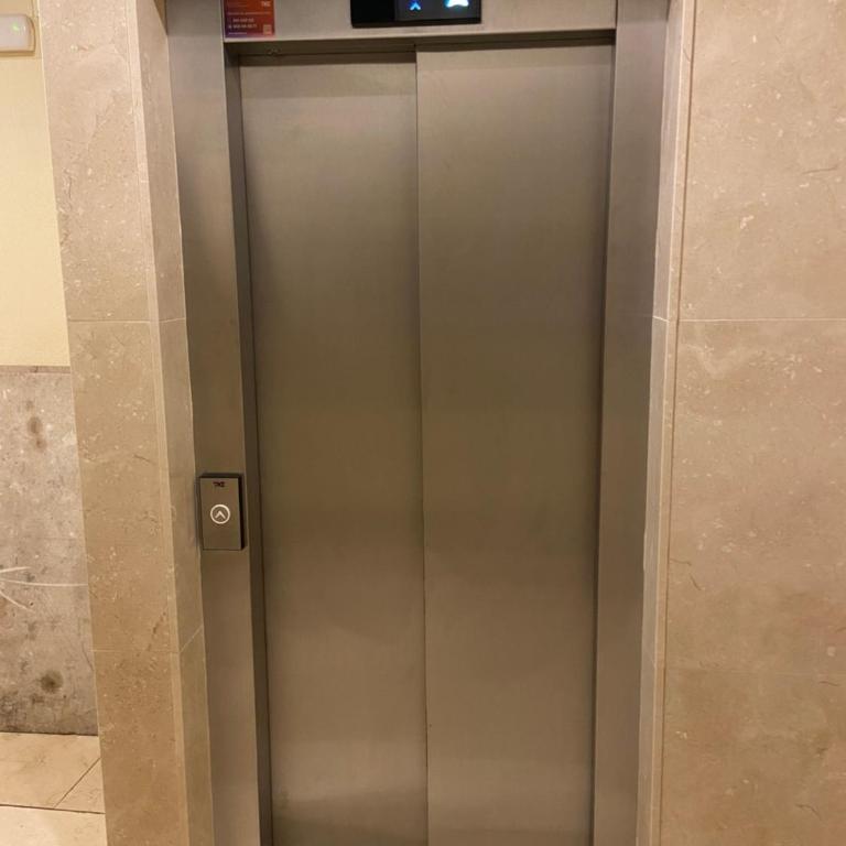 Alojamiento en pleno centro con WIFI y Aire Acondicionado - Two-Bedroom Apartment - 27