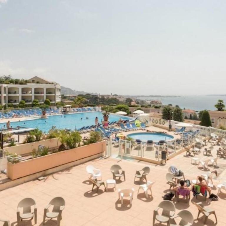 Stunning condo with SEA VIEW Balcony & SWIMMING POOL - Apartment mit 2 Schlafzimmern - 30