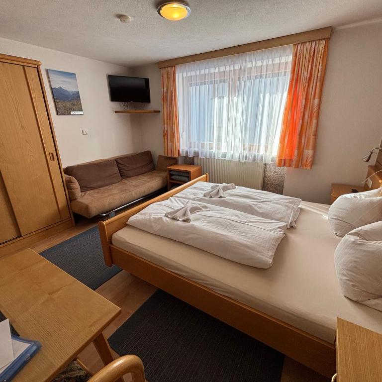 Appartement Pension Sankt Sebastian Premium Summercard including - Standard Familienzimmer - 5