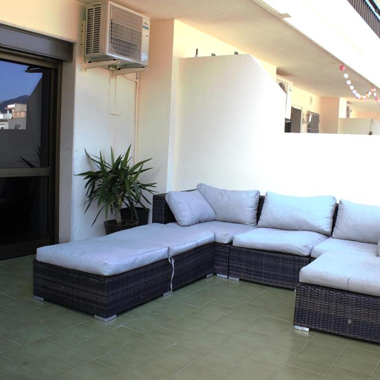 2 BEDROOM 2 BATHROOM APARTMENT in the heart of Fuengirola with big terrace and free parking space close to beach - Apartamento Deluxe - 18