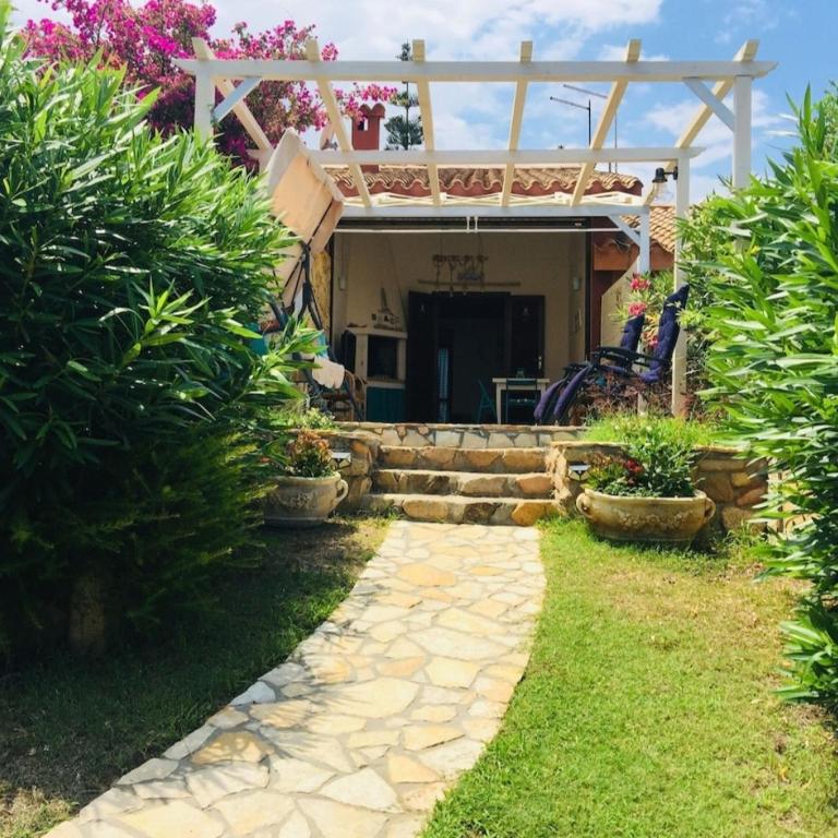 Villetta vista mare a pochi passi dalla spiaggia - Two-Bedroom House - 1