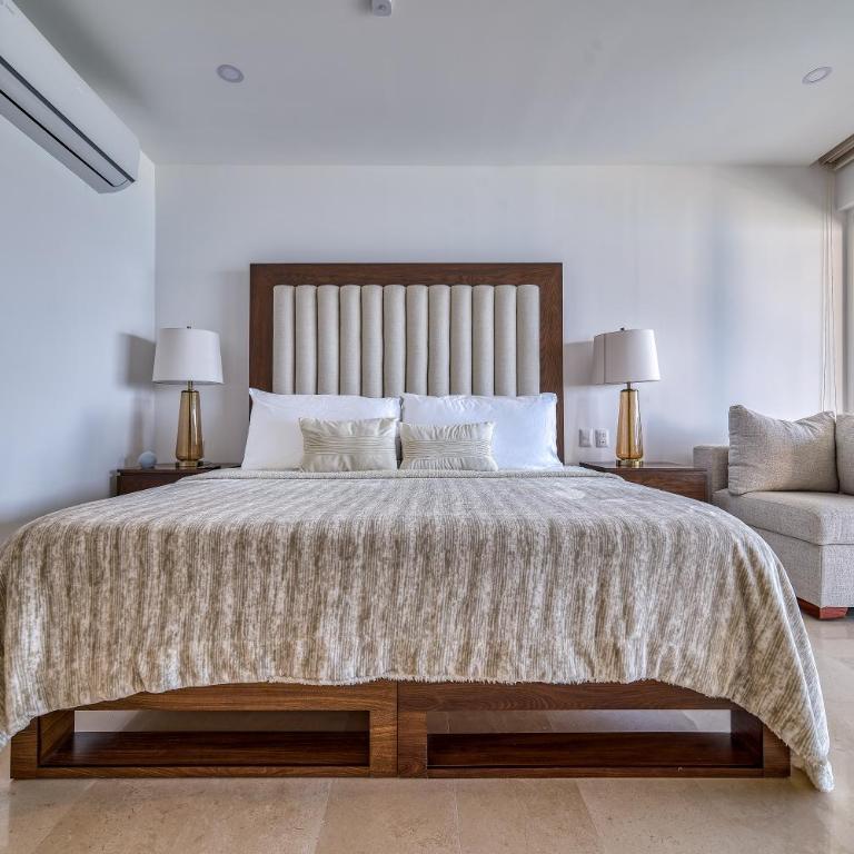 Luxury Oceanfront Condo Residence - Apartamento de 2 dormitorios - 55