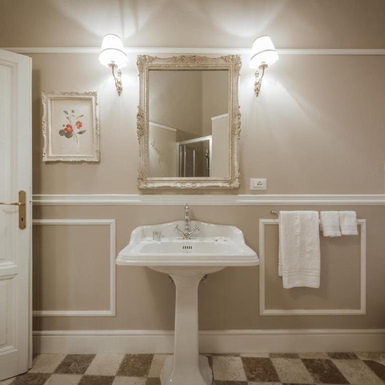 Leopoldo Luxurious Apartment - Daily refresh available - Appartamento Deluxe con 4 Camere da Letto - 57