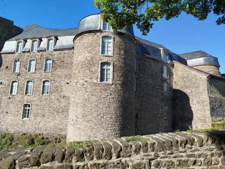 Appartement au pied des remparts avec place de parking - Appartement 1 Chambre - 7