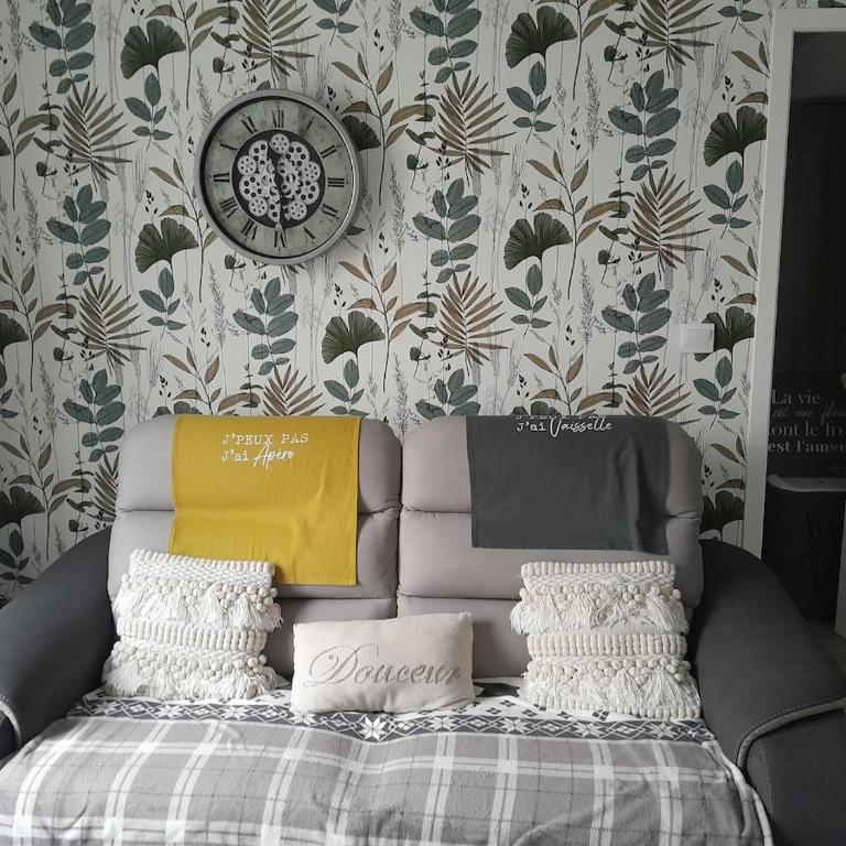 Appartement au pied des remparts avec place de parking - Appartement 1 Chambre - 24