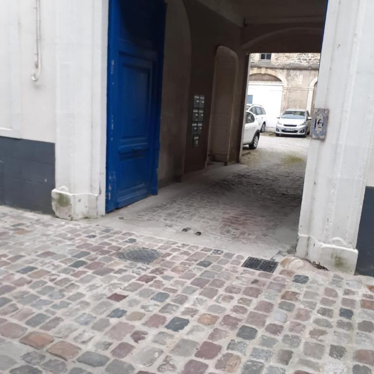 Appartement au pied des remparts avec place de parking - Appartement 1 Chambre - 25