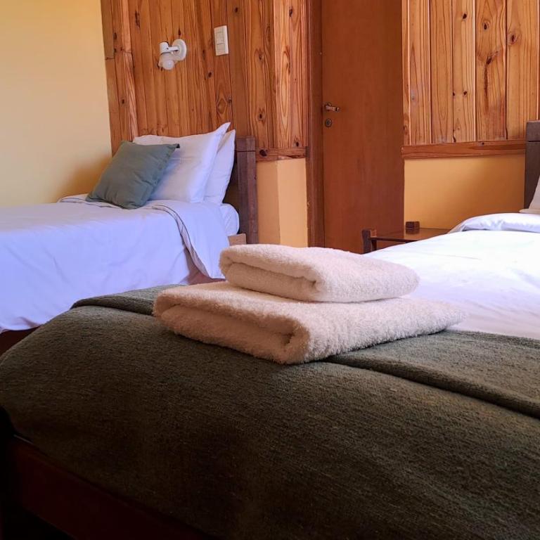 Hosteria LOS ÑIRES - Budget Twin Room - 25