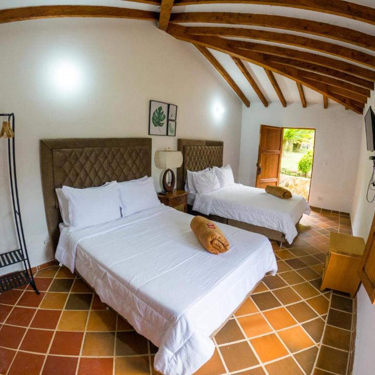 Hotel El Carmelo - Habitación cuádruple - 4