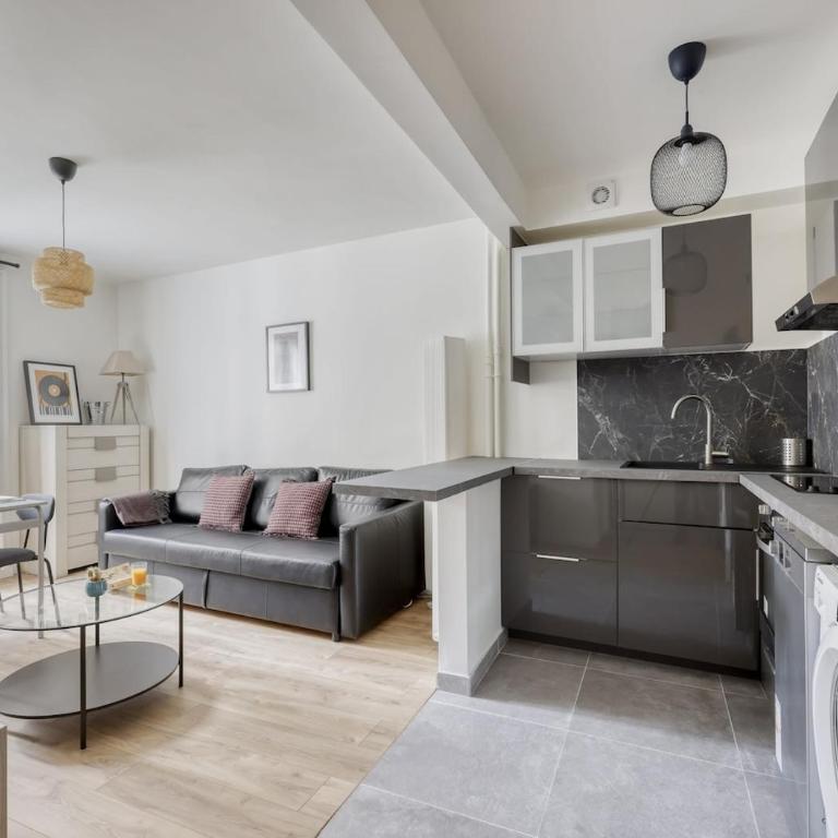 Splendid 2bdrs Flat with Balcony-Paris 15 - Mid T - Appartement 2 Chambres - 1