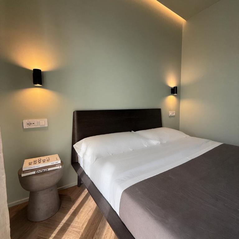 Four Rooms Catania - Double Room with Private Bathroom - 7