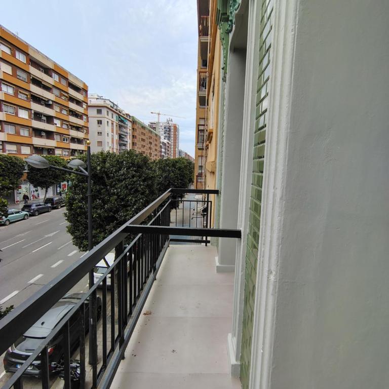 Mandarina Suites - Unique apartments in Valencia - Two-Bedroom Apartment with Balcony - 9