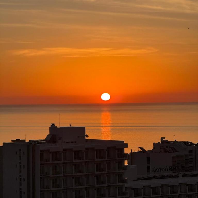 Sea View Studio Near Beach Pools Benalmádena - Studio with Sea View - 5