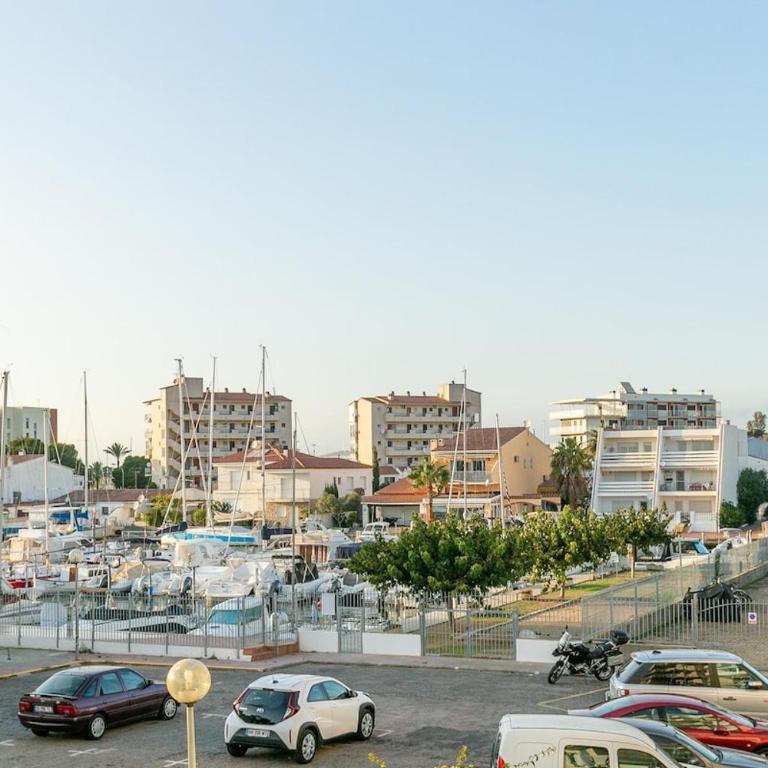 V030 - Port Canigo - Two-Bedroom Apartment - 19