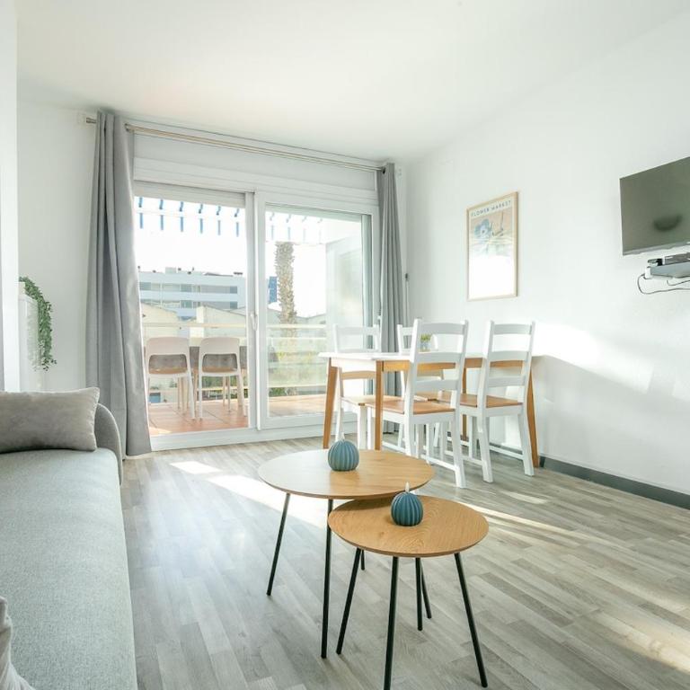V030 - Port Canigo - Two-Bedroom Apartment - 4