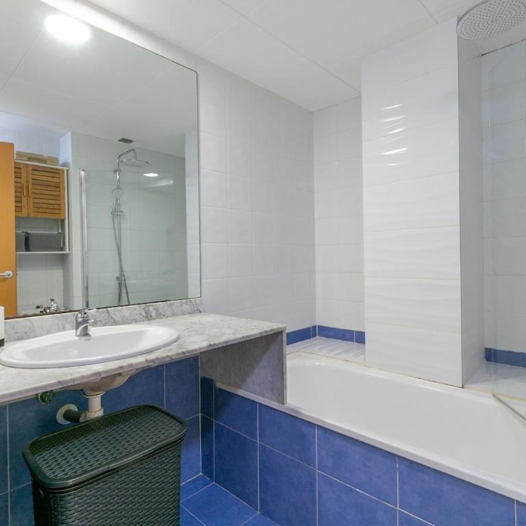 V030 - Port Canigo - Two-Bedroom Apartment - 30