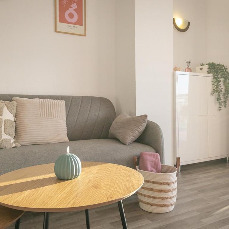 V030 - Port Canigo - Two-Bedroom Apartment - 7