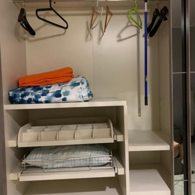 Casa Vacanze La Stazione-Centro - Appartamento con 2 Camere da Letto - 4