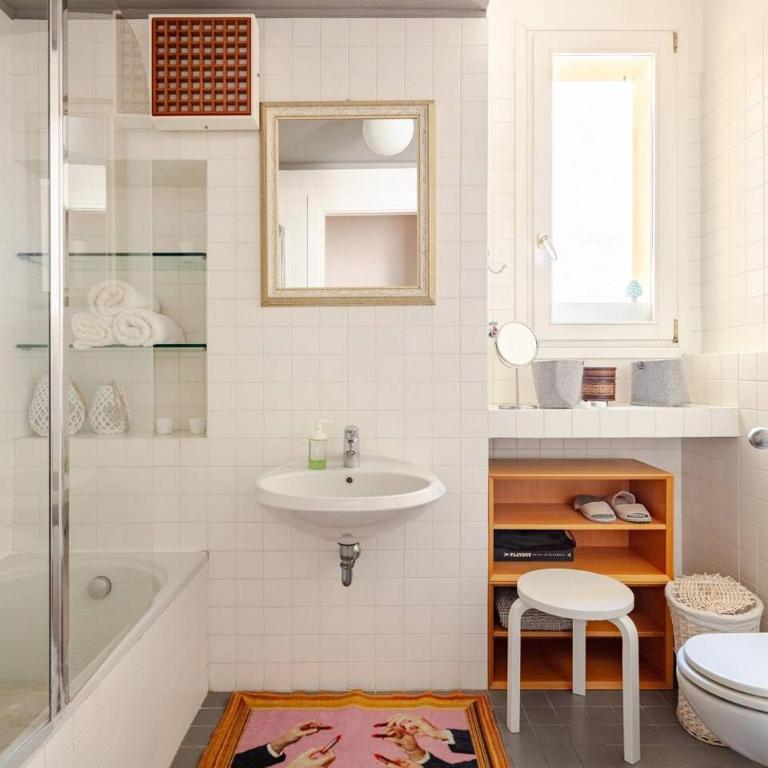 Santo Stefano Square - Appartamento con 2 Camere da Letto - 7