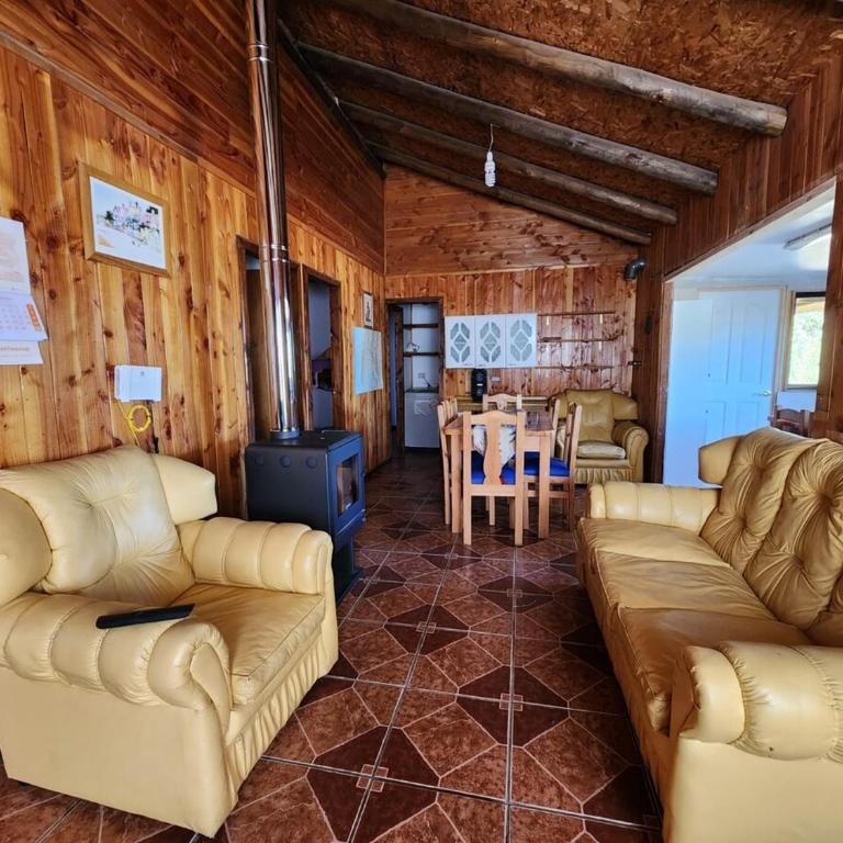 House, airport side - Casa de 4 dormitorios - 11