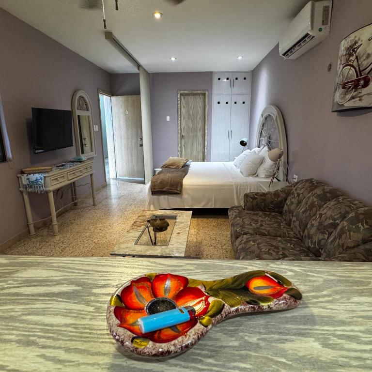 Casa Lunamar - One-Bedroom Apartment - 4