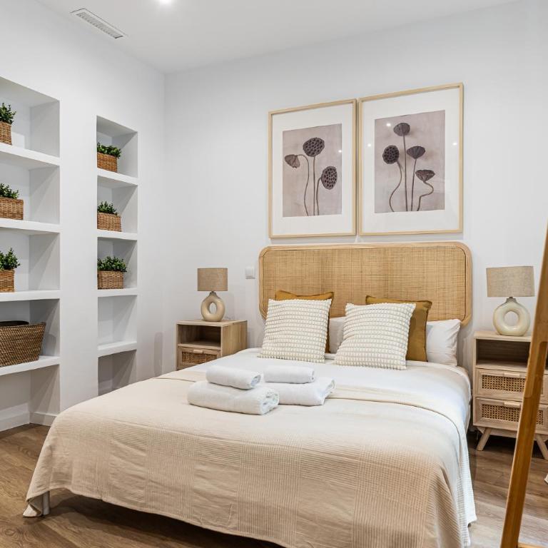 Hogar Malasaña II - Three-Bedroom Apartment - 11