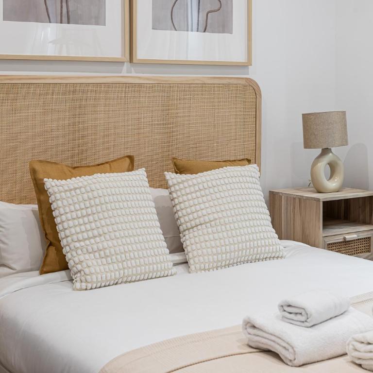 Hogar Malasaña II - Three-Bedroom Apartment - 24