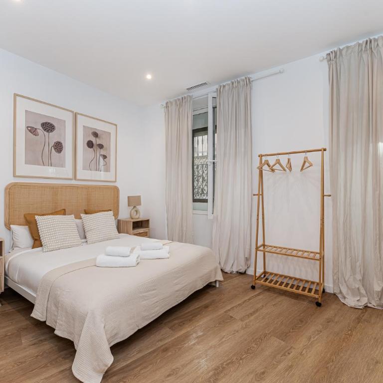 Hogar Malasaña II - Three-Bedroom Apartment - 33