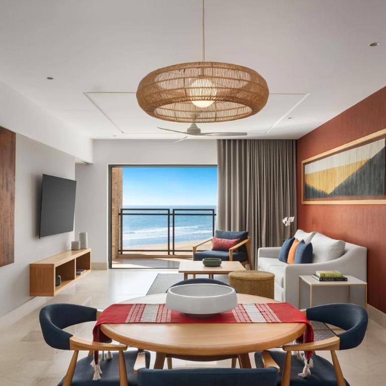 Dreams Estrella del Mar Mazatlan Golf & Spa Resort - All Inclusive - Preferred Club Panoramic Suite Ocean Front - 2