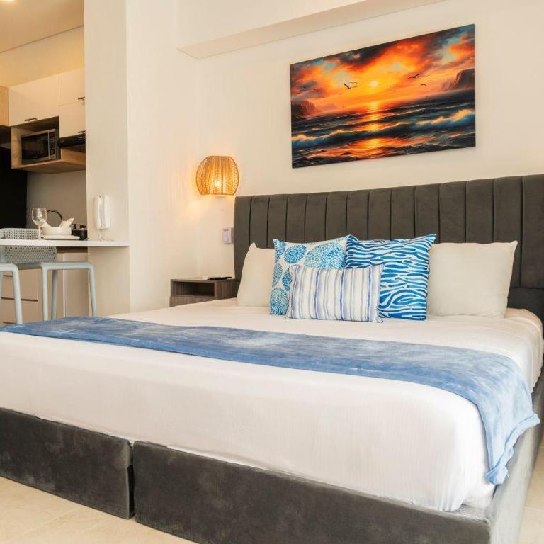 Suite Cama King Balcon Vista Hermosa CB634 - Studio with Balcony - 5