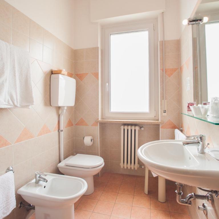 Hotel Paradiso - Double or Twin Room with Balcony - 4