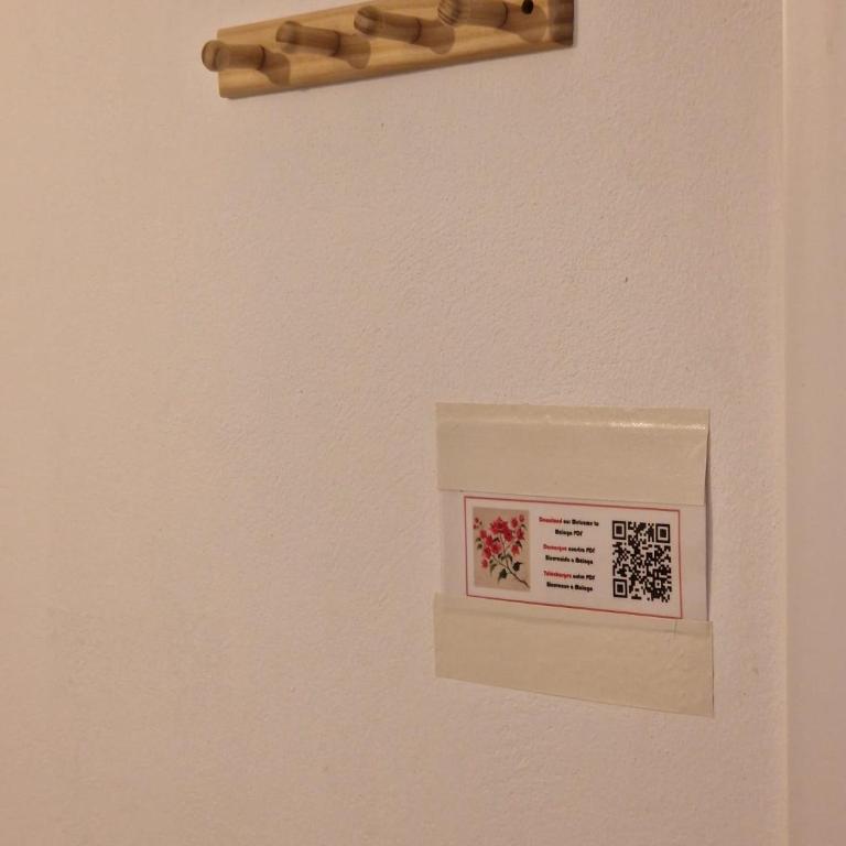 Habitación amplia y tranquila con baño privado en piso compartido - Apartamento de 1 dormitorio - 58