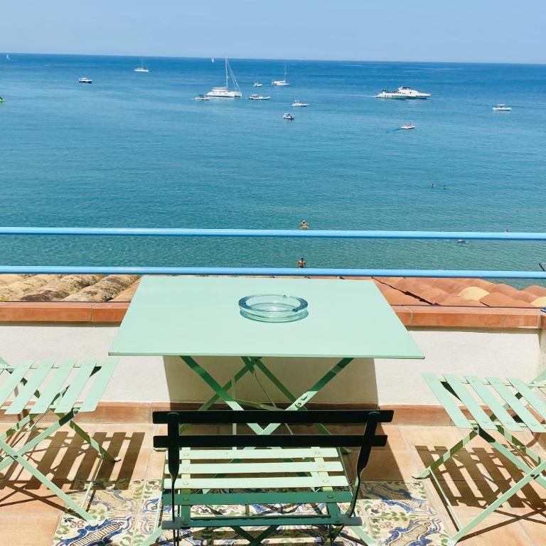 Terrazza del Mare (by Vacation Service) - Appartamento con 2 Camere da Letto, Terrazza e Vista Mare - 1