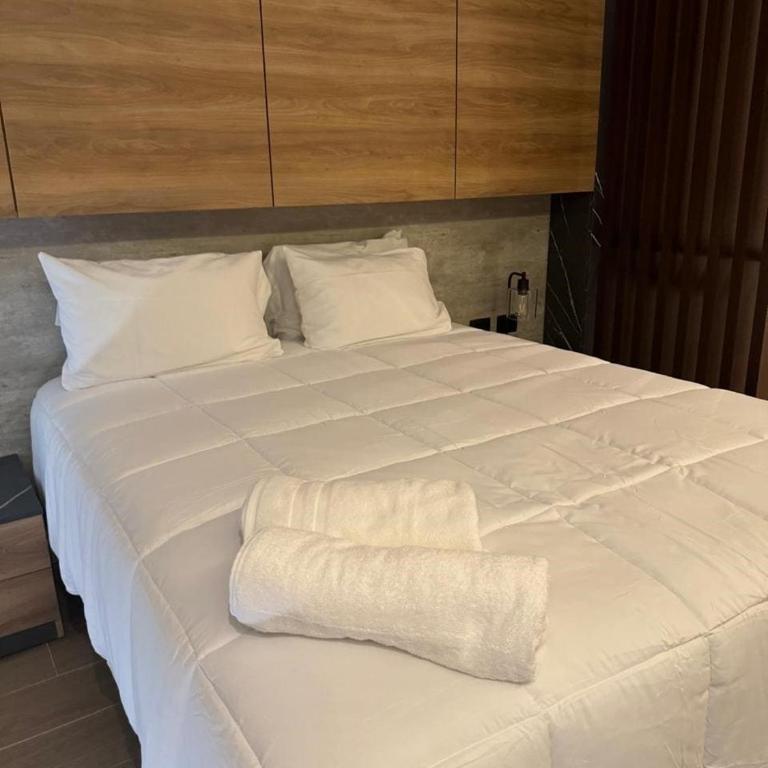 Charming equipped studio near 5th Avenue - One-Bedroom Apartment - 17
