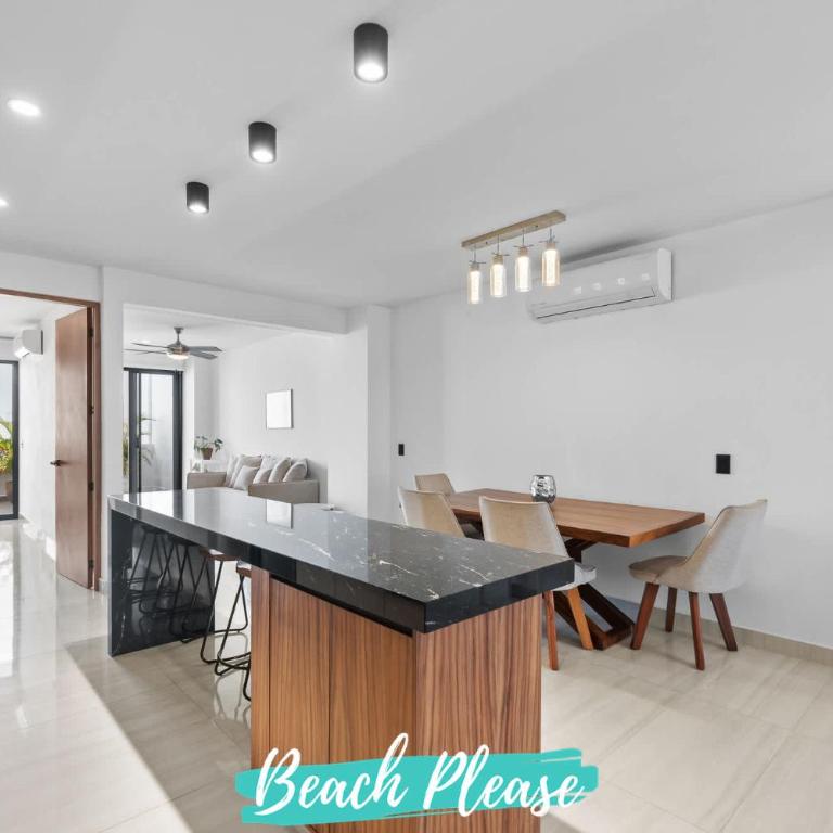 Avelar Condos - 1 Block to Beach with Rooftop Pool - Apartamento - 17