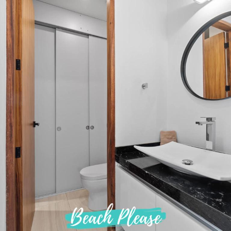 Avelar Condos - 1 Block to Beach with Rooftop Pool - Apartamento - 22