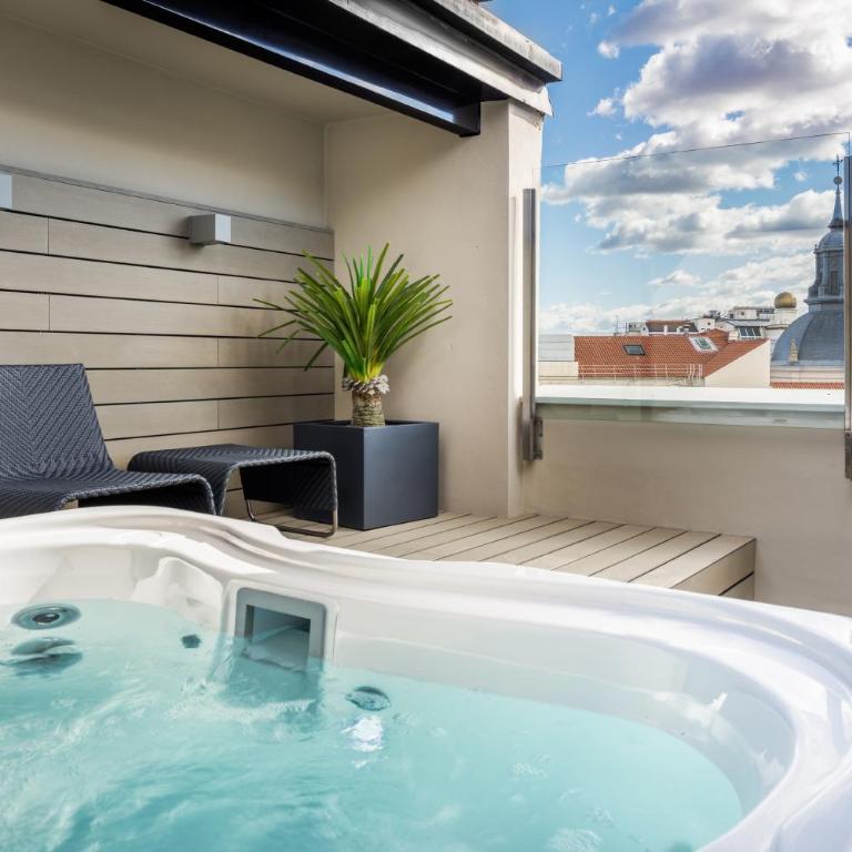 Catalonia Gran Vía Madrid - Suite con terraza y jacuzzi® - 6