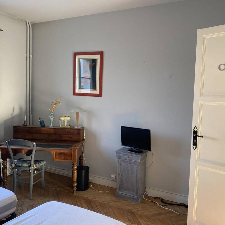 Charmant appartement lumineux et spacieux au centre de Royan - FR-1-738-44 - Apartment - 10
