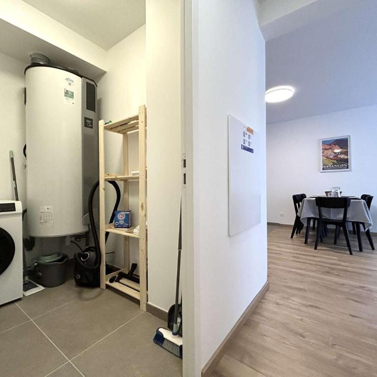 Appartement 3 pièces, 2 chambres, balcon, vue Briançon, WiFi gratuit - FR-1-330C-150 - Apartment - 16