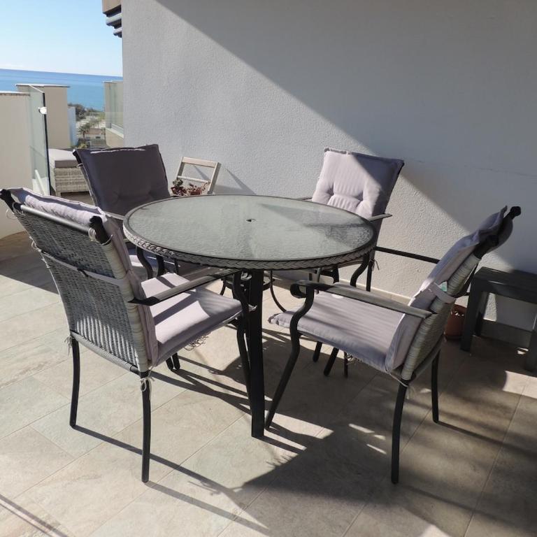 Apartamento confortable - Apartamento de 2 dormitorios con terraza y vistas al mar - 29