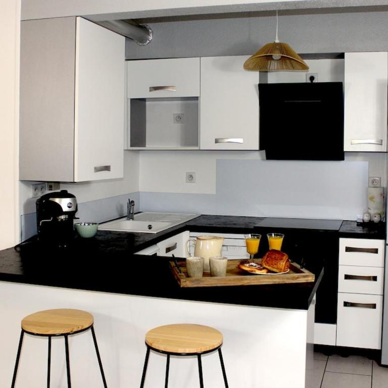 Appartement l'esprit de Lourdes, proche sanctuaire et gare, vue sur le château - Appartement 1 Chambre - 13