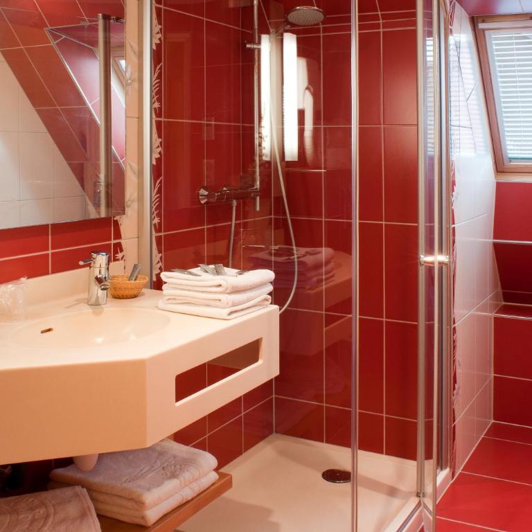 Logis Hotel Saint-Martin - Chambre Double ou Lits Jumeaux Supérieure - 6