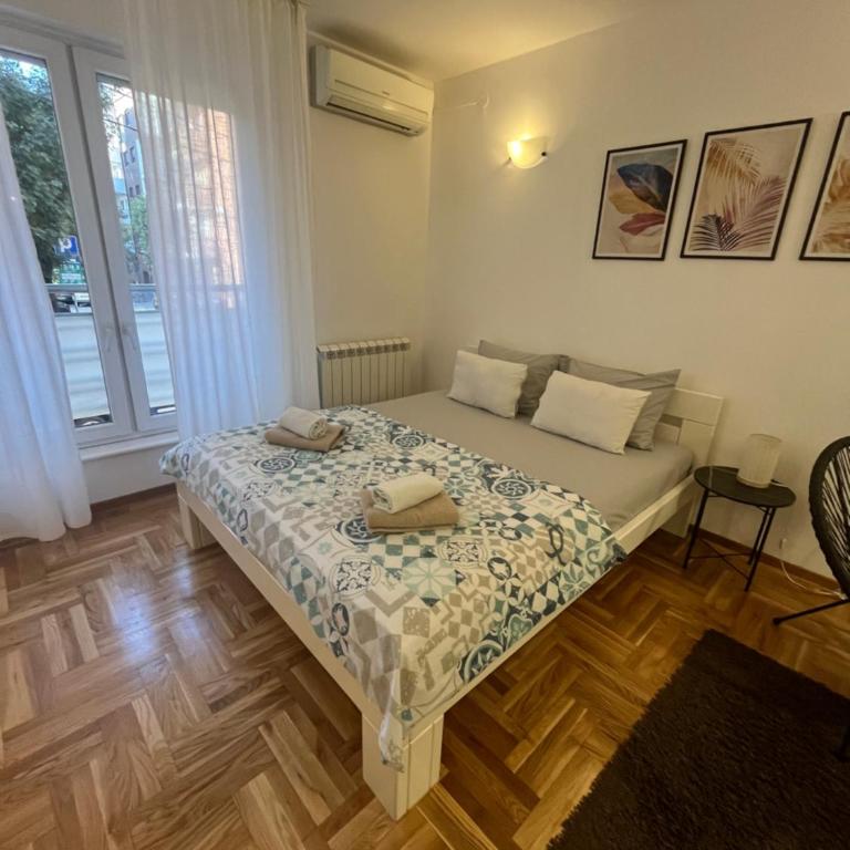 Manu - One-Bedroom Apartment - 5