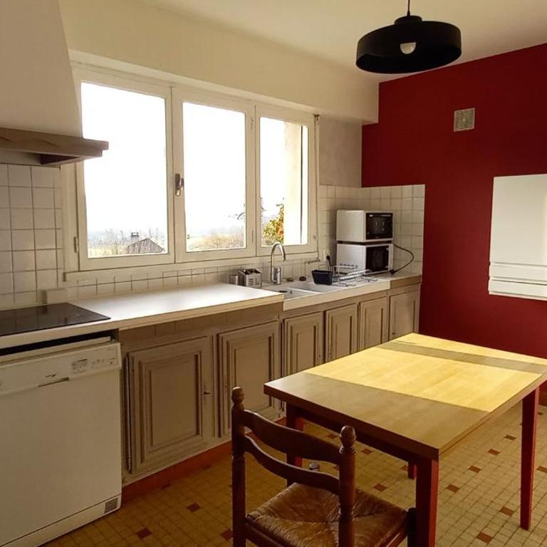 Terrasse, jardin,, Appartement 80m², vue montagne, wifi, bureau - Maison 1 Chambre - 14