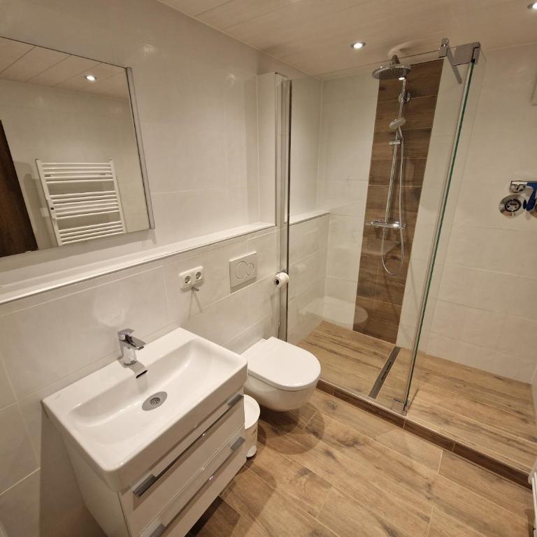 Ferienwohnung Sonnenblume mit Hallenbad und Sauna - Two-Bedroom Apartment - 7