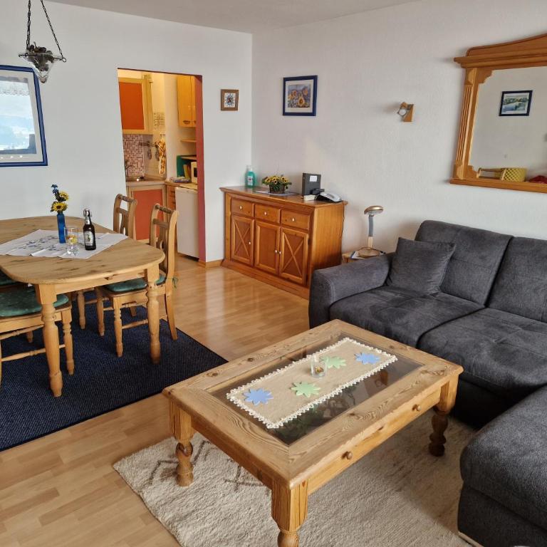 Ferienwohnung Sonnenblume mit Hallenbad und Sauna - Two-Bedroom Apartment - 2