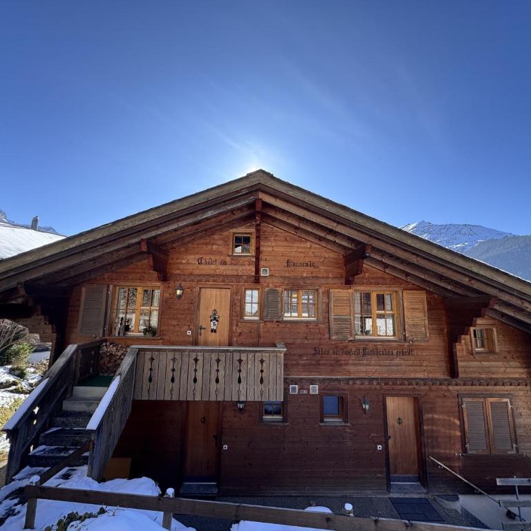 Chalet am Bluemewäg 7 - Apartment mit 1 Schlafzimmer, Balkon und Bergblick - 2