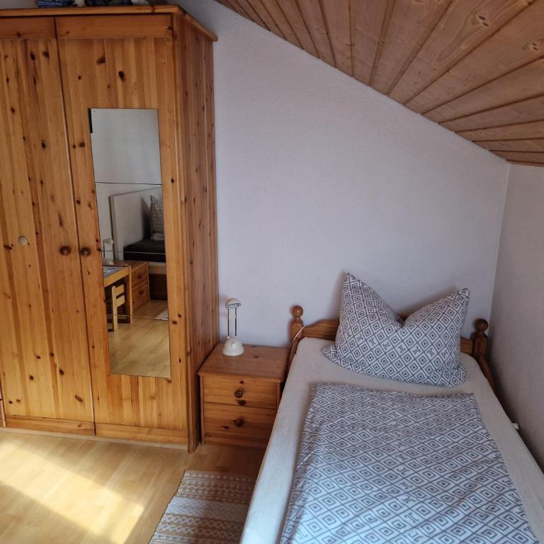 Ferienwohnung Sonnenblume mit Hallenbad und Sauna - Two-Bedroom Apartment - 5