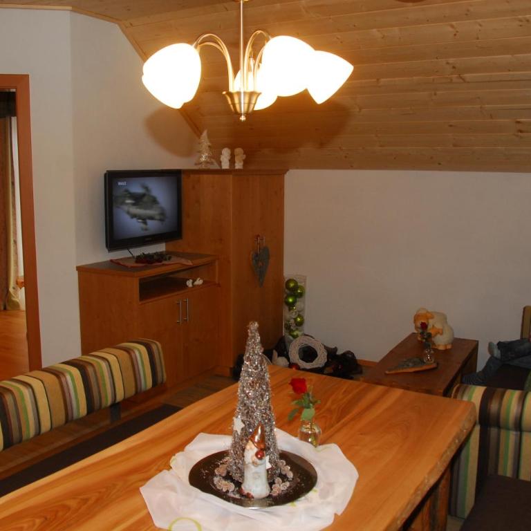 Da Bräuhauser - Appartamento con 2 Camere da Letto, Balcone e Vista Montagna - 2
